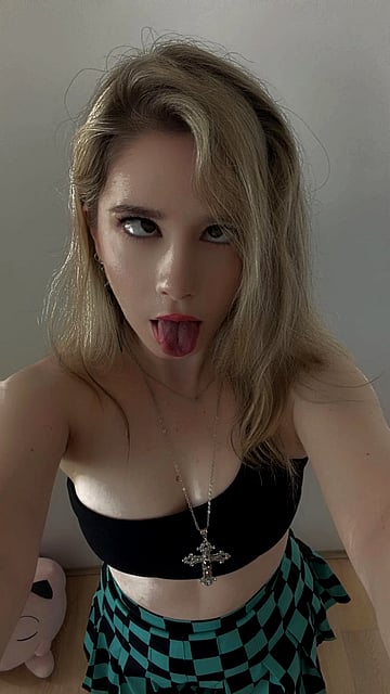Fuck Yeah I'm Your Favorite Slutty College Babe - Bet You'd Love to See More of Me'