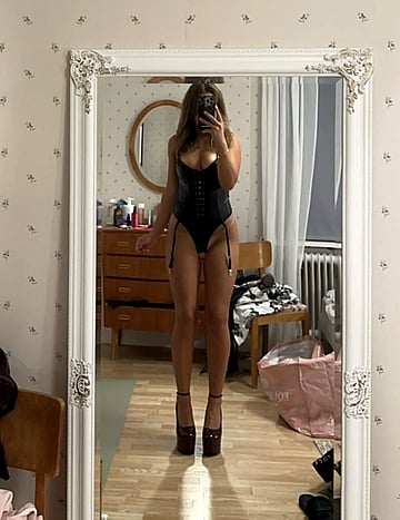 Fuck Me Hard Tonight - Naughty Uni Girl Begs To Be Dominated Rough'