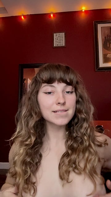 Whitney's Wild Uni Show: Natural Tits & Phat Ass Twerk Session That'll Make You Cum Instantly'