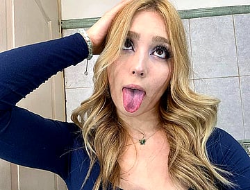 College Slut's Kink Confession: Freaky University GF Begs for Your Load'