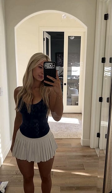 Woke Up Horny as Fuck & Ready to Show Off My College Slut Side - Hot Amateur Nudes'