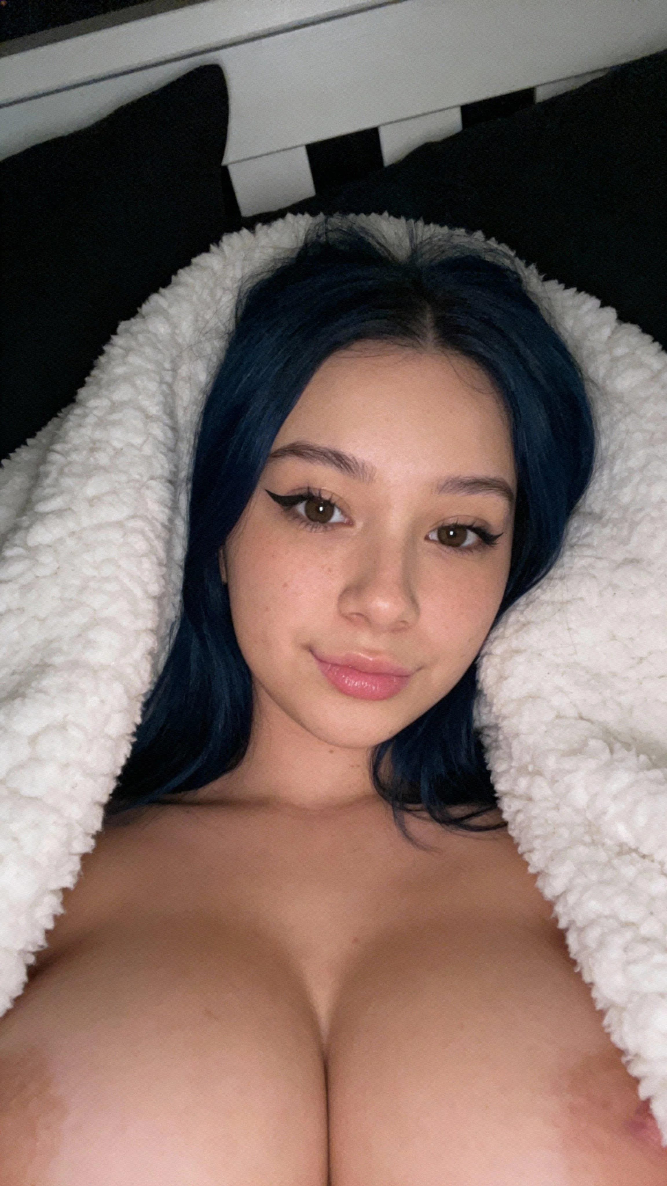 I Want To Be Your Campus Cumdump - Amateur College Slut Ready For Breeding picture 1 of 1