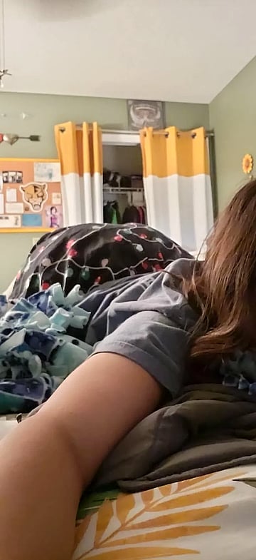 Fuck yeah, my perfect arch - check out this college slut's hot ass ready for pounding!'