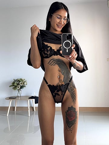 ASIAN CAMPUS SLUT EXPOSES HER WET PUSSY - FIRST PERSON AMATEUR CREAMPIE FANTASY'