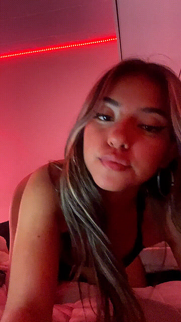 WET AS FUCK! College Chick Can't Resist Flirting Guy - Squirts After Class 18f'