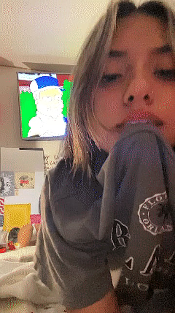 Karolina's Savage Uni Fuck - Watch My Horny College Threesome Get Wild AF!'