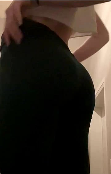 Fuck Yes, I'm Scorching Hot & Ready to Send You More Than Just Nudes—Watch Me Go Wild in This College Fuck Fest!'