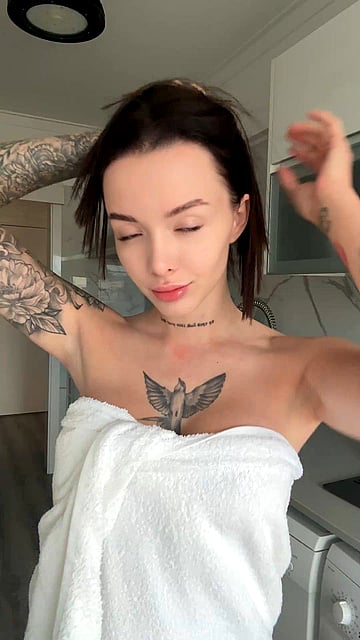 YES I'll flood your inbox with my filthiest slutty college nudes - watch me get fucked hard in my dorm room'