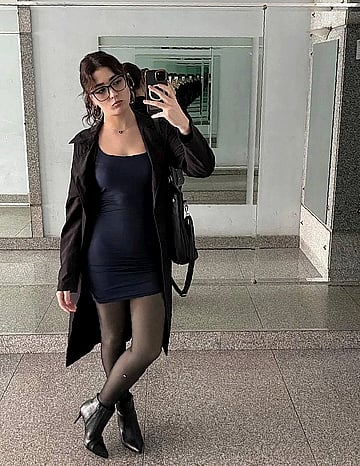 Fuck social skills and flat bodies, I’ll ride your cock till you forget what a girlfriend even looks like.'