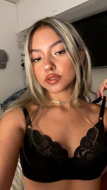 Karolina's University Sex Tape: Dripping on my dorm bed after wild campus party!'