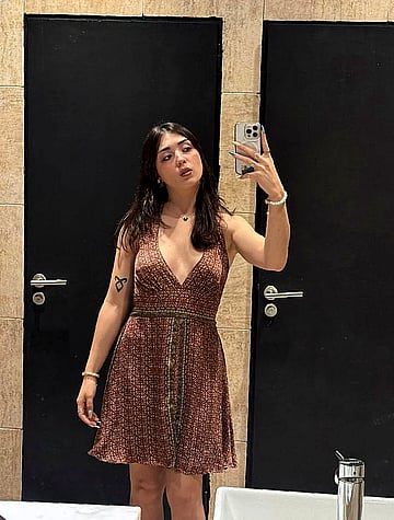 Fuck yeah, check out my hot college fuck pic - I'm begging for your hard cock right now!'