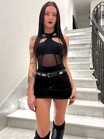 Exposed College Flirt: Naughty Uni Chick Sharon's Wild First Time Filming Herself for Campus Pleasure!'