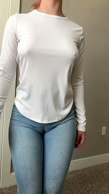Professor Can't Focus When My Massive Tits Bounce in Class - Gigi's University Tease'