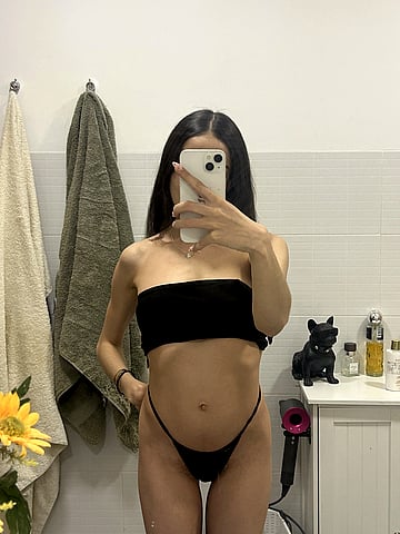 Fuck Class! Cum Watch This 19F College Slut Show Off Her Tight Wet Pussy for Your Cock'