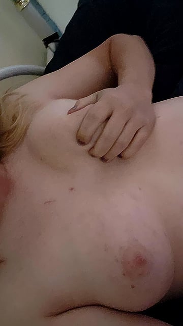 College Slut's Home Alone Fap Fest: Sneaky Solo Session When Nobody's Watching!'