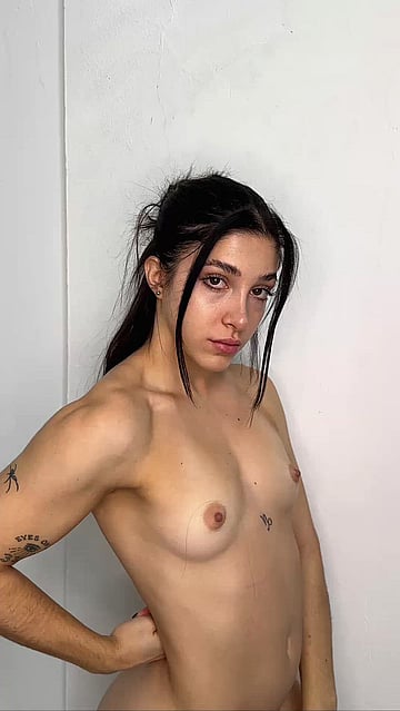 Watch Me F*cking Reveal My Slutty College Body - Horny Teen Gets Naked & Wet!'