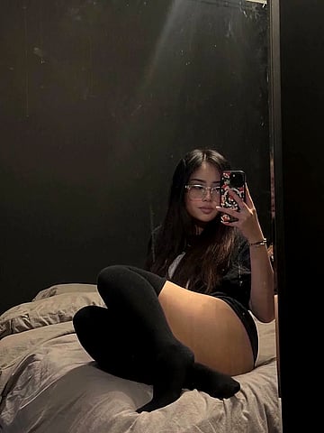 Skipping Class to Show Off My Fucking Perfect Tits & Get You Hard'