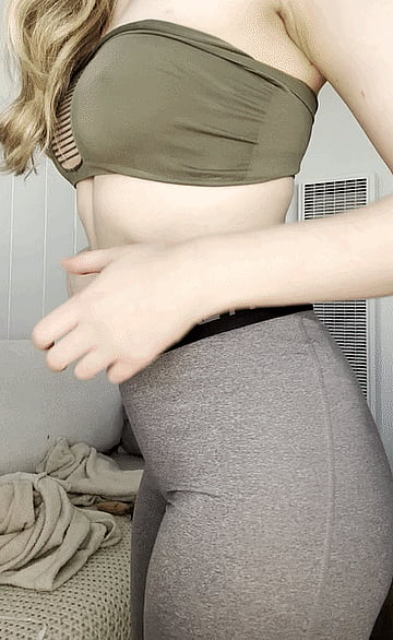 This College Ass Is Begging For A Rough Fuck - Daisy's Wild University Session'
