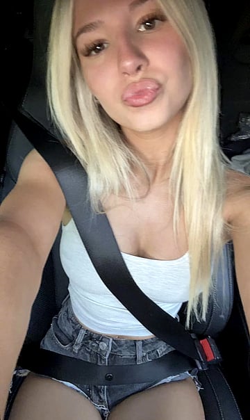 College Sluts Like Me Always Get Good Grades - Campus Cum Slut's Filthy Photo Gallery'