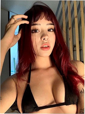 18F college slut wants to suck your cock after class'