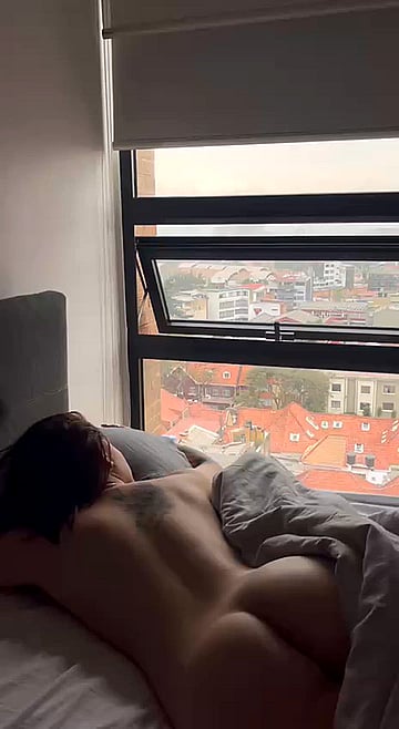 Woke Up Naked Next To A College Slut After A Wild Drunk Night'