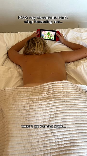 Can I be your freeuse roommate? - Zoey Leila Gets Totally Banged'