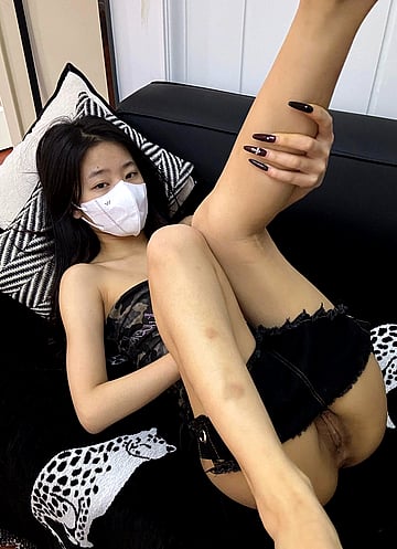 Any chance you'd chose me, an Asian as your GF from college?'