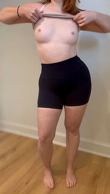 My Fresh Pussy on CollegeFlirts, Watch Me Spread It!'