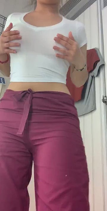 Natasha's Quick Fuck & Flash - College Tease Unleashed!'