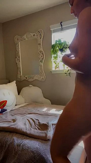 TinyVixn's Epic Bend & Tease: Naked Solo Fantasy'