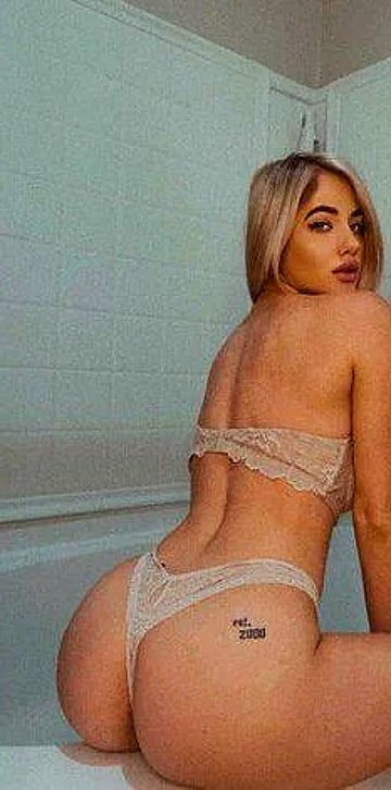 KinkyAura's Juicy College Throne - Begging for Your Face Under Me'