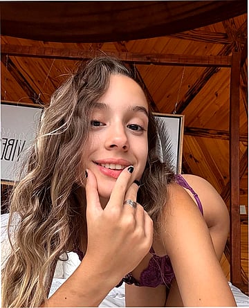 18F Naughty Uni Girl Emma Shows Off Her Tight Pussy & Big Tits - Fuck Me Hard!'