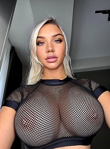 Damn, I bet you'd love to get between these college thighs!'