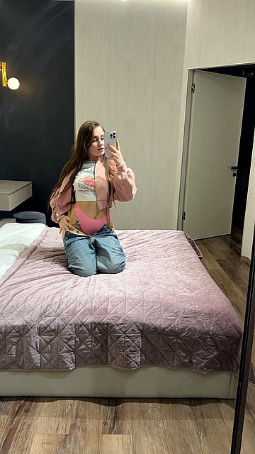 Lucy's Wild Solo Session When the House is Empty'