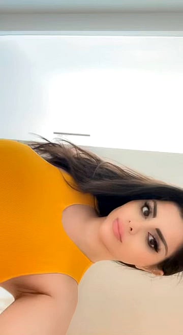 Fuck yes! My hard nips are begging to be sucked through this tight crop top - University slut Jazmen00 gets wild!'