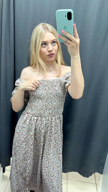 Blonde Shopaholic's Changing Room Fuck Fest - Watch Me Go Wild!'