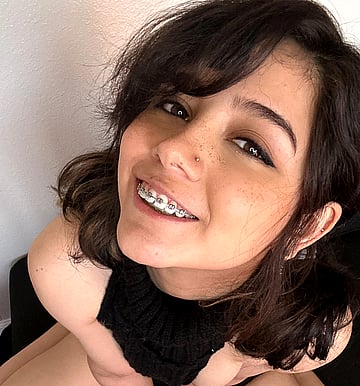 Braces & Freckles Fuckfest: Naughty College Girl Ready for Your Load'