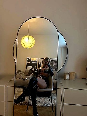 Your college slut is ready to take care of you'