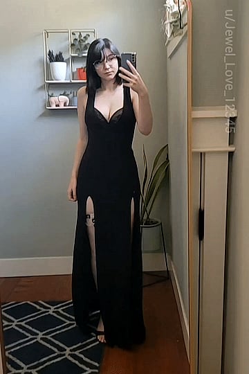 How quick would you take this off of me? - Jewel_Love_12345's Hot University Tease'