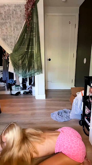 My booty deserves a personal spotter… any volunteers?'