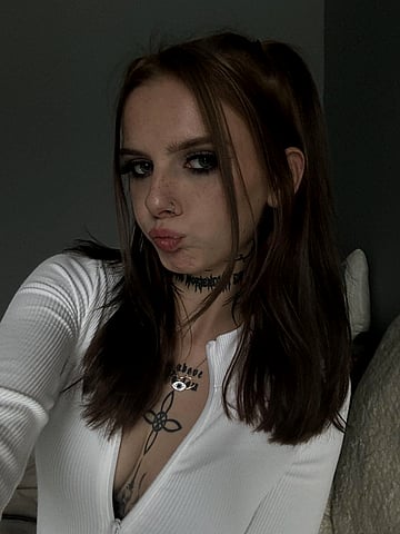 Naughty College Coed Craves Discipline - Watch Me Submit [22F]'