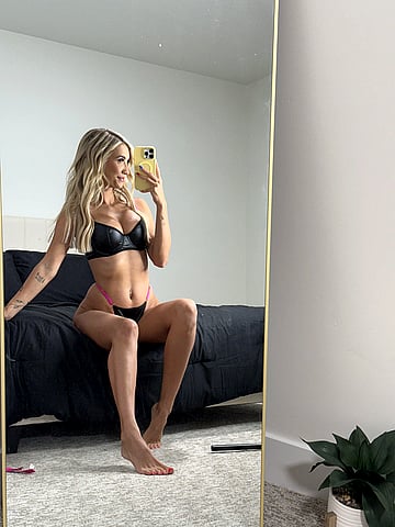 Fuck Me If You Dare: Aria's University Tease'