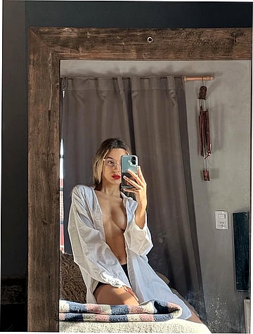 Fuck Me Raw: 18F College Slut Exposing Her Wet Pussy for Your Pleasure'