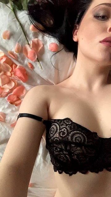 Zoe's Lingerie Tease Under Uni Outfit: Bouncing Tits & Wet Pussy for Daddy'
