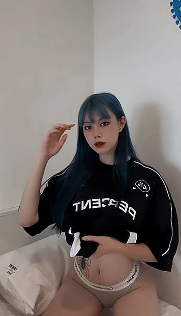 Would you fuck this blue-haired college slut? Here's my dripping wet pussy pic to make you hard!'