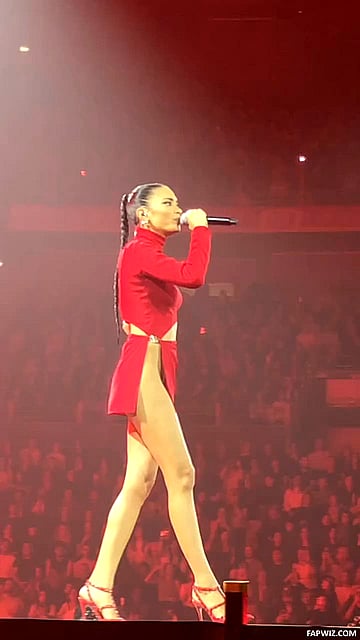 Front row seats Front row seats