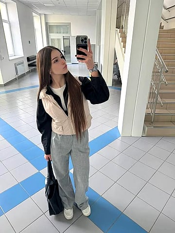 Wanna See How Tight This 18yo College Slut Really Is?'