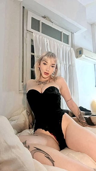Home Alone Dorm Fuck - Lola's Horny College Adventure'