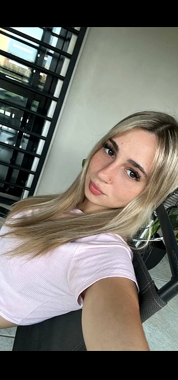 Breedable Campus Slut Getting Her Pussy Filled'