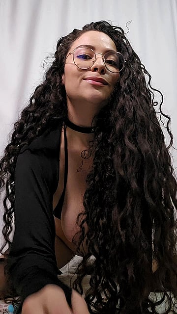 Filthy Scarlet's Face-Sitting University Fuck Show: Watch Me Drench Your Screen in Pussy Juice!'